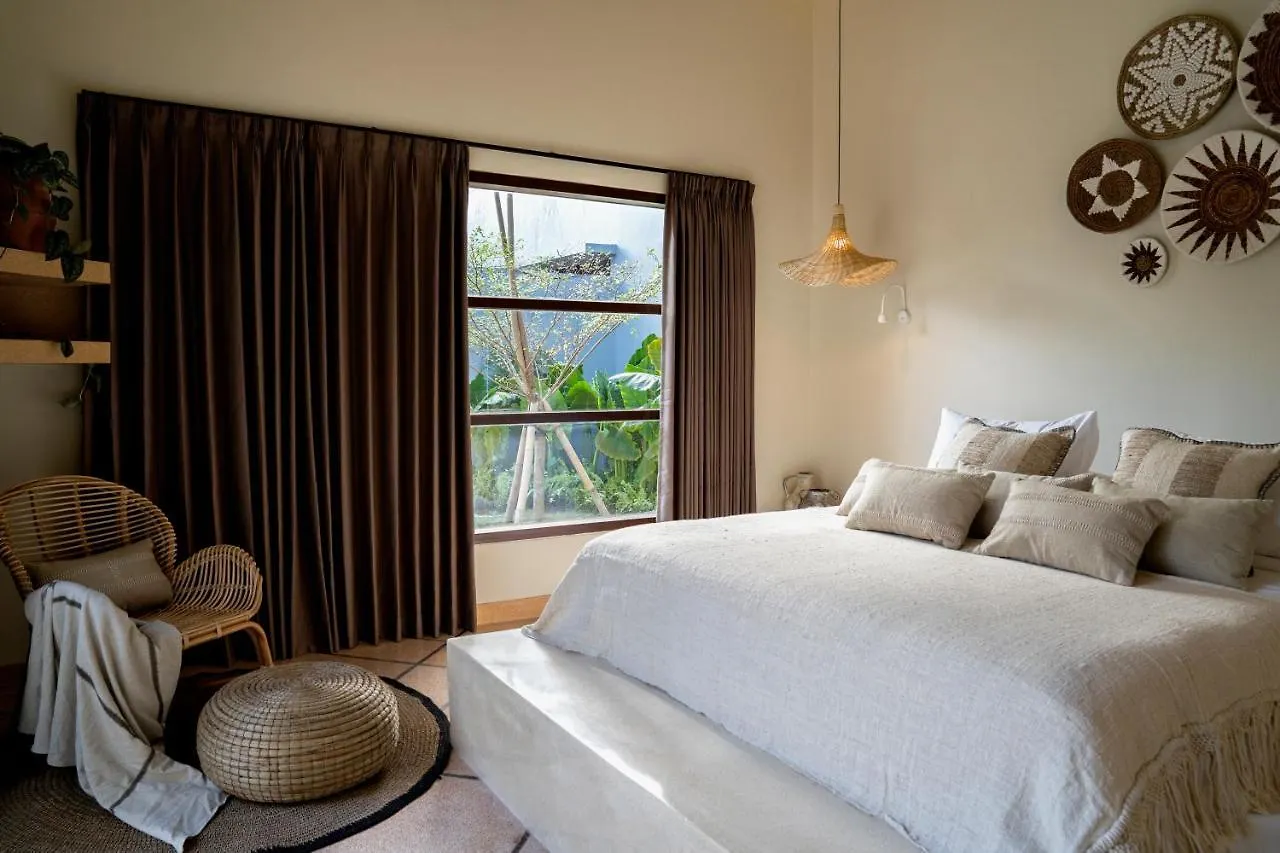 Casa Benita By Bracha Villas Management Seminyak Indonezja