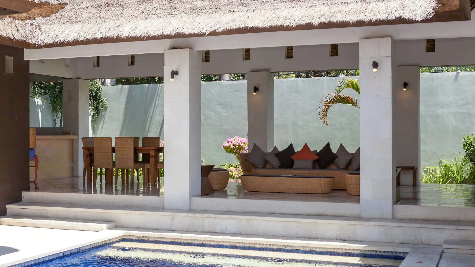 Casa Benita By Bracha Villas Management Seminyak Indonezja