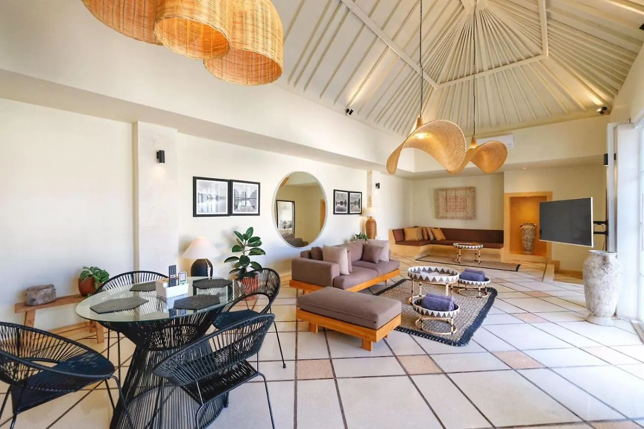 Casa Benita By Bracha Villas Management Seminyak